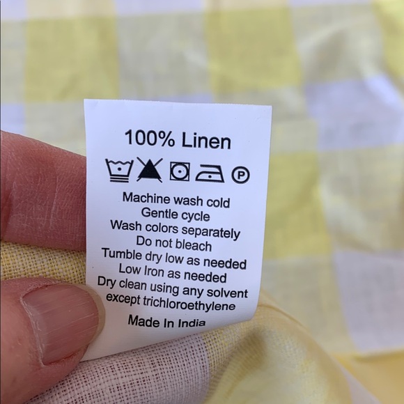 Solino Linen Placemats - Picture 3 of 3